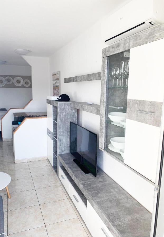 Sea View Studio Apartment In Santa Maria Adeje Екстериор снимка